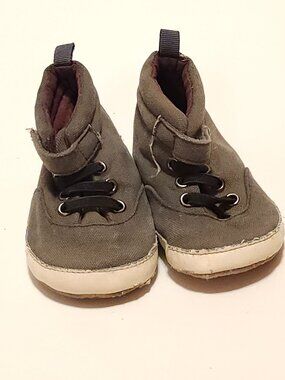 GREY Baby Booties Size 18-24 months Soft Soled Shoes